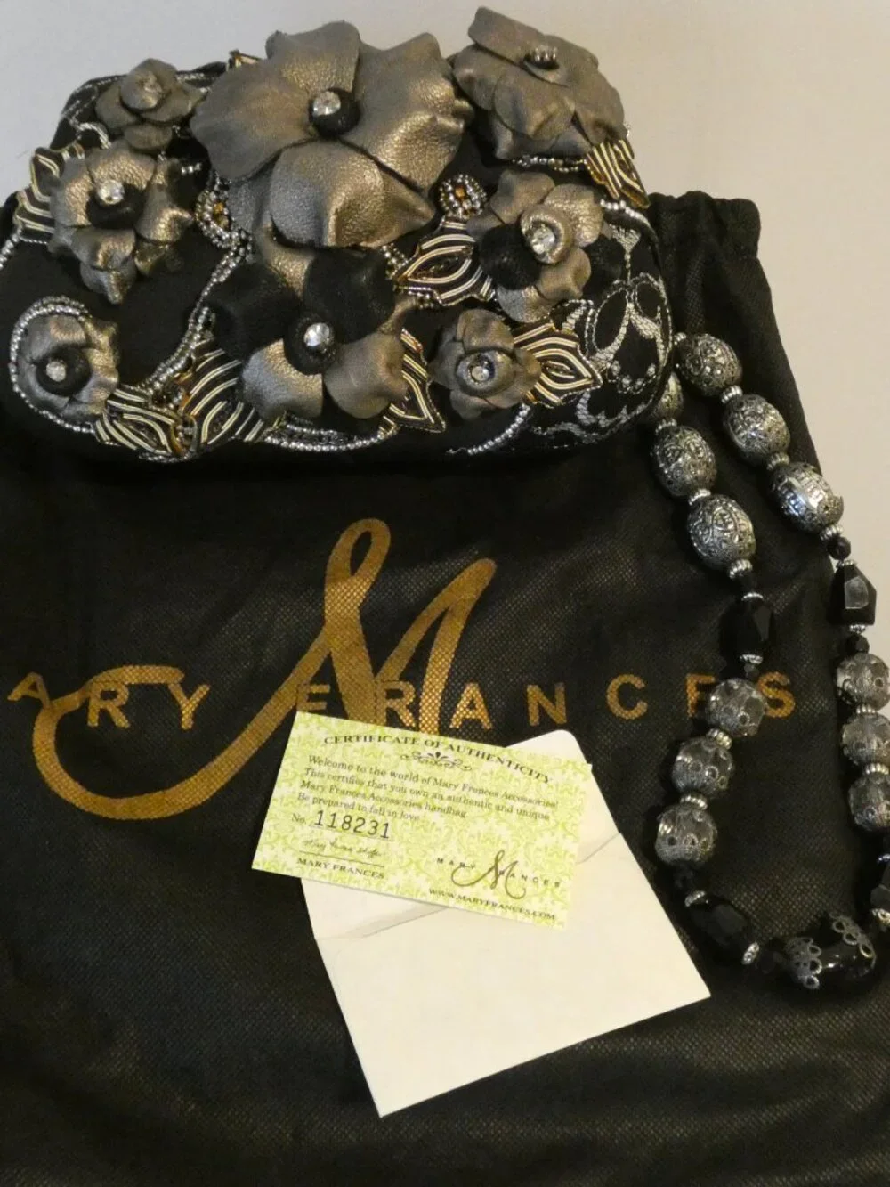 NWOT MARY FRANCES Silver & Black Shoulder Strap Beaded Purse/DustCover